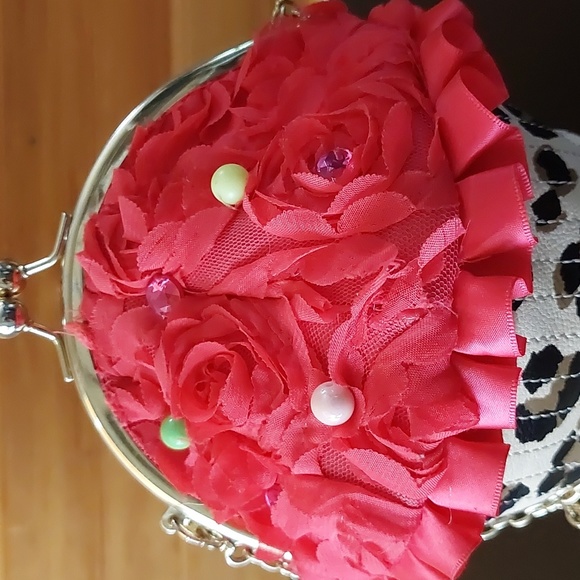 Betsey Johnson Pink and Leopard Cupcake Crossbody Bag - Picture 8 of 9